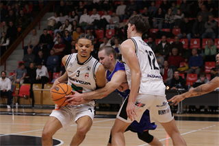 11. Kolo Niké SBL: BC Prievidza - Spišskí Rytieri 79:72 (foto: Ladislav Szibilla)	