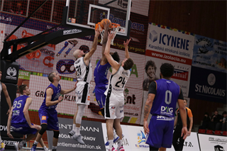 11. Kolo Niké SBL: BC Prievidza - Spišskí Rytieri 79:72 (foto: Ladislav Szibilla)	