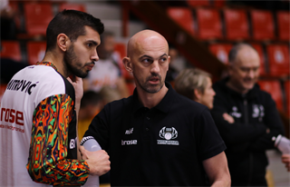 19. Kolo Niké SBL: BC Prievidza - Patrioti Levice 65:89 (foto: Ladislav Szibilla)