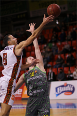 19. Kolo Niké SBL: BC Prievidza - Patrioti Levice 65:89 (foto: Ladislav Szibilla)