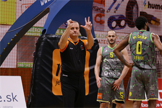 19. Kolo Niké SBL: BC Prievidza - Patrioti Levice 65:89 (foto: Ladislav Szibilla)