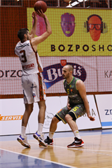 19. Kolo Niké SBL: BC Prievidza - Patrioti Levice 65:89 (foto: Ladislav Szibilla)