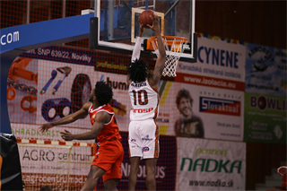 21. Kolo Niké SBL: BC Prievidza - BC Komárno 94:85 (foto: Ladislav Szibilla)