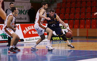22. Kolo Niké SBL: BC Prievidza - Iskra Svit 69:56 (foto: Ladislav Szibilla)