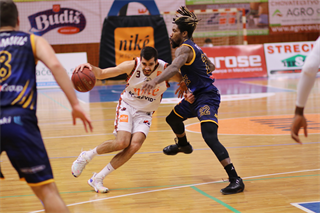 22. Kolo Niké SBL: BC Prievidza - Iskra Svit 69:56 (foto: Ladislav Szibilla)
