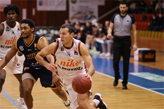 22. Kolo Niké SBL: BC Prievidza - Iskra Svit 69:56 (foto: Ladislav Szibilla)