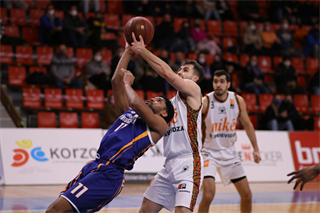 23. Kolo Niké SBL: BC Prievidza - BKM Lučenec 75:91 (foto: Ladislav Szibilla)