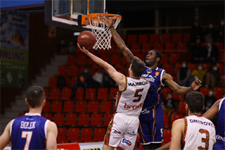 23. Kolo Niké SBL: BC Prievidza - BKM Lučenec 75:91 (foto: Ladislav Szibilla)