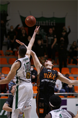 10. Kolo Niké SBL: MBK Handlová - BC Prievidza 93:101 (foto: Ladislav Szibilla)	