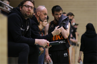 10. Kolo Niké SBL: MBK Handlová - BC Prievidza 93:101 (foto: Ladislav Szibilla)	