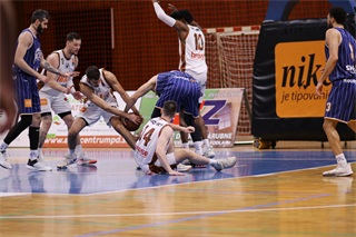 25. Kolo Niké SBL: BC Prievidza - Spišskí Rytieri 67:86 (foto: Ladislav Szibilla)