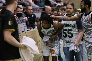 24. Kolo Niké SBL: MBK Handlová - BC Prievidza 75:79 (foto: Ladislav Szibilla)