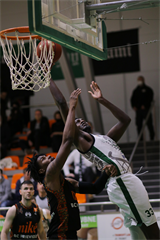 24. Kolo Niké SBL: MBK Handlová - BC Prievidza 75:79 (foto: Ladislav Szibilla)