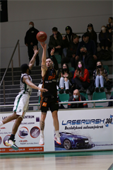24. Kolo Niké SBL: MBK Handlová - BC Prievidza 75:79 (foto: Ladislav Szibilla)