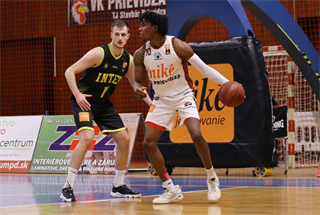27. Kolo Niké SBL: BC Prievidza - Inter Bratislava 71:60 (foto: Ladislav Szibilla)