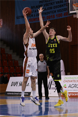 27. Kolo Niké SBL: BC Prievidza - Inter Bratislava 71:60 (foto: Ladislav Szibilla)