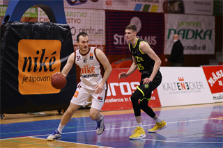 27. Kolo Niké SBL: BC Prievidza - Inter Bratislava 71:60 (foto: Ladislav Szibilla)