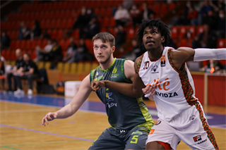 Baráž: BC Prievidza - ŠBK Junior Patrioti Levice U23 91:57 (foto: Ladislav Szibilla)