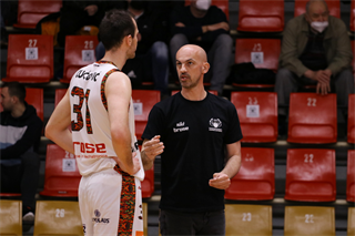 Baráž: BC Prievidza - ŠBK Junior Patrioti Levice U23 91:57 (foto: Ladislav Szibilla)