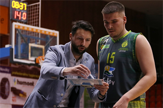 Baráž: BC Prievidza - ŠBK Junior Patrioti Levice U23 91:57 (foto: Ladislav Szibilla)