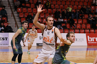 Baráž: BC Prievidza - ŠBK Junior Patrioti Levice U23 91:57 (foto: Ladislav Szibilla)