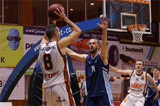 Baráž: BC Prievidza - MBK SPU Nitra 87:82 (foto: Ladislav Szibilla)