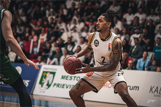 1. Kolo Niké SBL: BC Prievidza - MBK Handlová 55:57 (foto: Lukáš Droppan)	