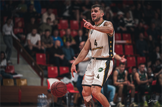 1. Kolo Niké SBL: BC Prievidza - MBK Handlová 55:57 (foto: Lukáš Droppan)	