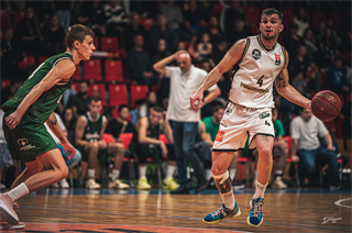 1. Kolo Niké SBL: BC Prievidza - MBK Handlová 55:57 (foto: Lukáš Droppan)	