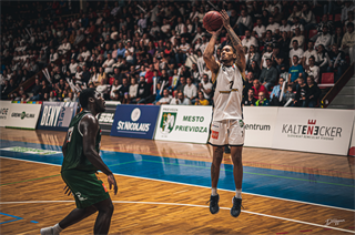 1. Kolo Niké SBL: BC Prievidza - MBK Handlová 55:57 (foto: Lukáš Droppan)	