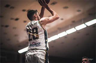 1. Kolo Niké SBL: BC Prievidza - MBK Handlová 55:57 (foto: Lukáš Droppan)	