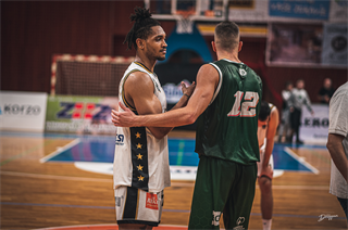 1. Kolo Niké SBL: BC Prievidza - MBK Handlová 55:57 (foto: Lukáš Droppan)	