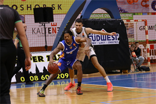 2. Kolo Niké SBL: BC Prievidza - BKM Lučenec 85:79 (foto: Ladislav Szibilla)