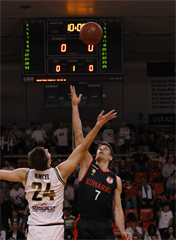 4. Kolo Niké SBL: BC Prievidza - BC Komárno 65:56 (foto: Ladislav Szibilla)