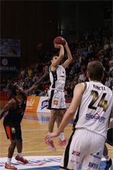 4. Kolo Niké SBL: BC Prievidza - BC Komárno 65:56 (foto: Ladislav Szibilla)