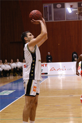 4. Kolo Niké SBL: BC Prievidza - BC Komárno 65:56 (foto: Ladislav Szibilla)