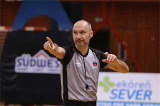 4. Kolo Niké SBL: BC Prievidza - BC Komárno 65:56 (foto: Ladislav Szibilla)