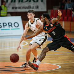 4. Kolo Niké SBL - BC Prievidza : BC Komárno 65:56 (foto: Vladimír Králik)