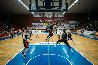 4. Kolo Niké SBL - BC Prievidza : BC Komárno 65:56 (foto: Vladimír Králik)