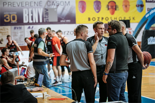 4. Kolo Niké SBL - BC Prievidza : BC Komárno 65:56 (foto: Vladimír Králik)