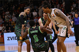 7. Kolo Niké SBL: BC Prievidza - Patrioti Levice 56:69 (foto: Ladislav Szibilla)
