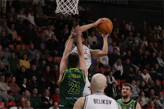 13. Kolo Niké SBL: BC Prievidza - Patrioti Levice 81:82 (foto: Ladislav Szibilla)	