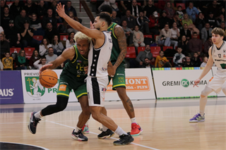 13. Kolo Niké SBL: BC Prievidza - Patrioti Levice 81:82 (foto: Ladislav Szibilla)	