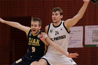 1. liga: BC Prievidza B - BK MŠK Patrioti Žiar n. Hronom U23 75:102 (foto: Ladislav Szibilla)	