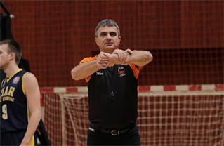 1. liga: BC Prievidza B - BK MŠK Patrioti Žiar n. Hronom U23 75:102 (foto: Ladislav Szibilla)	