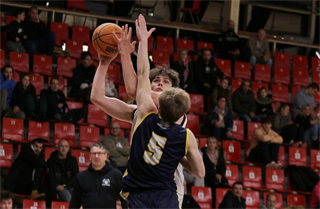 1. liga: BC Prievidza B - BK MŠK Patrioti Žiar n. Hronom U23 75:102 (foto: Ladislav Szibilla)	