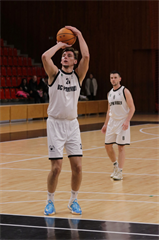 1. liga: BC Prievidza B - BK MŠK Patrioti Žiar n. Hronom U23 75:102 (foto: Ladislav Szibilla)	