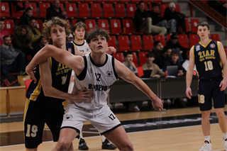 1. liga: BC Prievidza B - BK MŠK Patrioti Žiar n. Hronom U23 75:102 (foto: Ladislav Szibilla)	