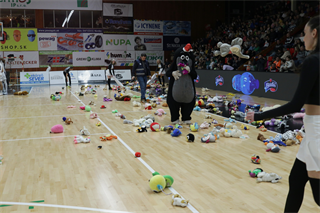 16. Kolo Niké SBL: BC Prievidza - Inter Bratislava 84:86* (foto: Ladislav Szibilla)	