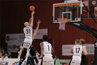 16. Kolo Niké SBL: BC Prievidza - Inter Bratislava 84:86* (foto: Ladislav Szibilla)	